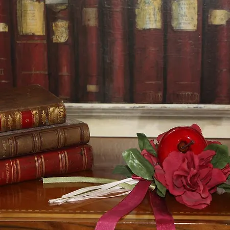 La Cigaliere Bed & Breakfast *